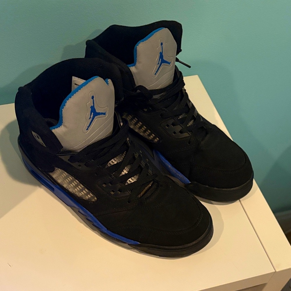 Worn 3x Jordan 5  great condition take off me for a steal retail was 225!